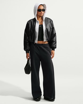 TOTAL BLACK